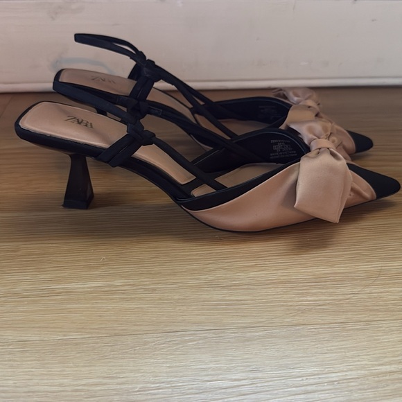 Zara Women's Black and Brown Bow Heels - Picture 2 of 5